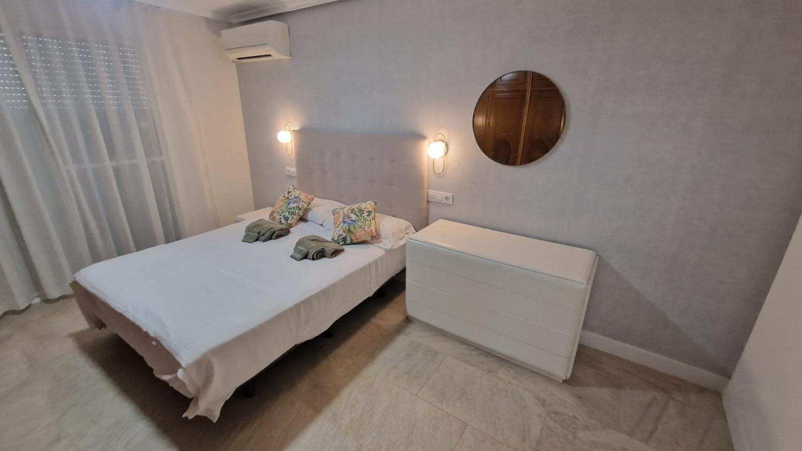 Beachfront Vila Valencia Exterior foto